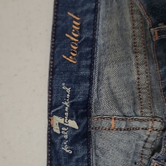 7 For All Mankind BootCut Jeans size 30 - Picture 4 of 11